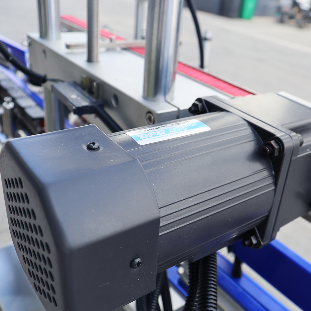 Automatic Metal Tin Labeling Machine