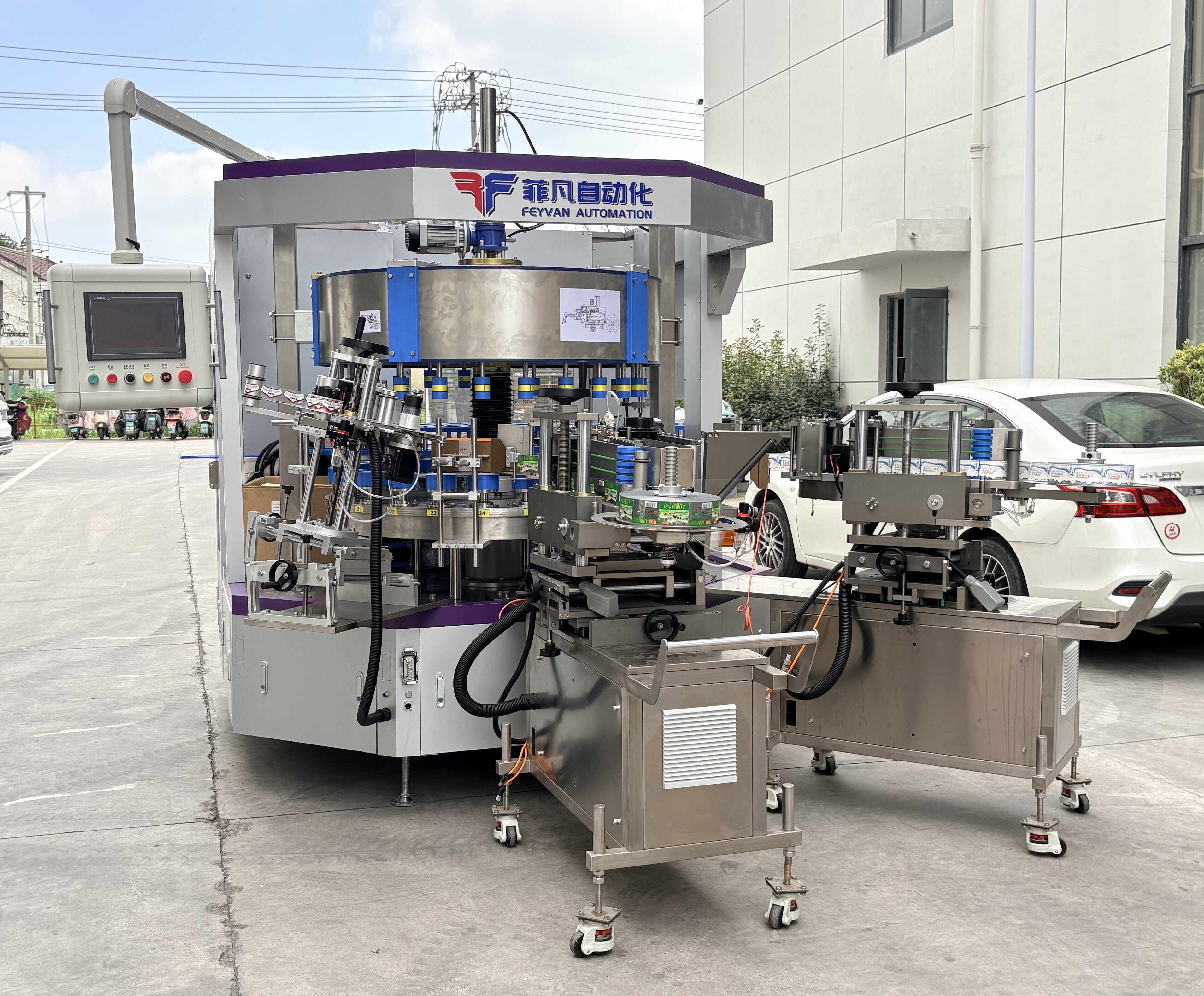 24000bph modular labeling machine.jpg